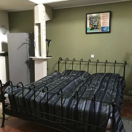 Bed And Coffee Het Kraaienest Bed & Breakfast