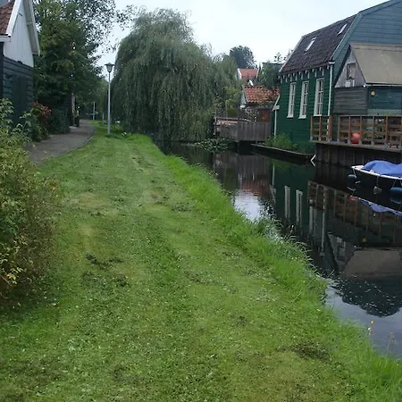 Alojamento de Acomodação e Pequeno-almoço Bed And Coffee Het Kraaienest Zaandam