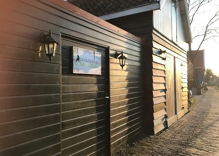 ベッド・アンド・ブレックファスト Bed And Coffee Het Kraaienest *